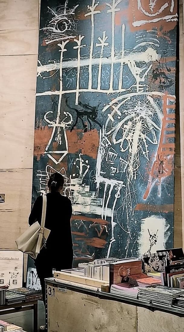 Obra da exposição sinfonia em fragmentos